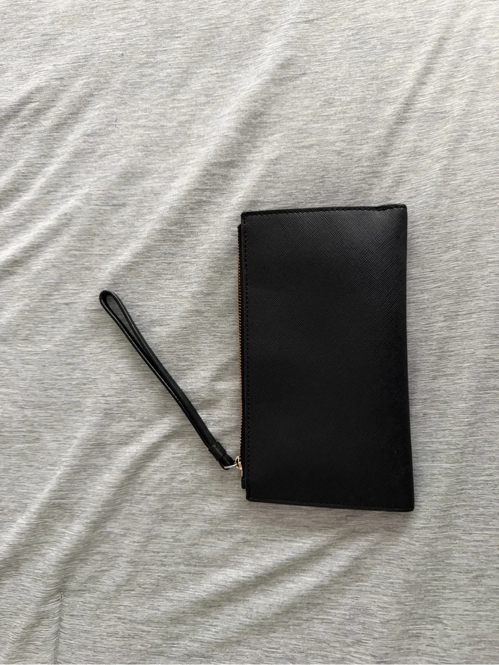 kate spade Black Pebbled Leather Large Slim L-Zip Wallet